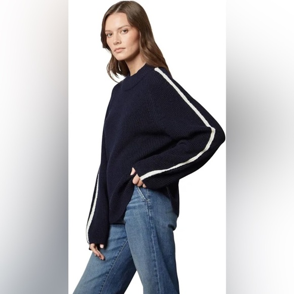 VELVET by Graham & Spencer Women's Teagan Engineered Stitches Sweater - Picture 3 of 11